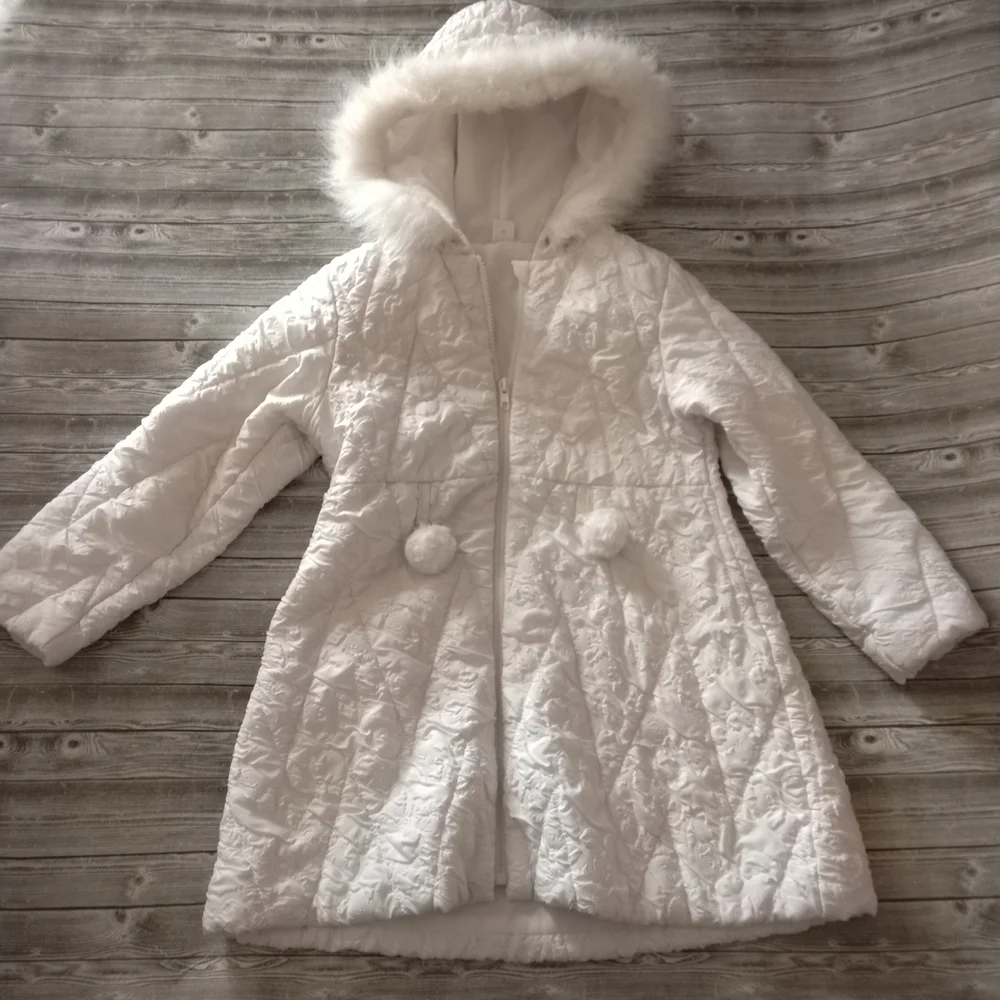 SHEIN Kids White Quilted Puffer Coat
